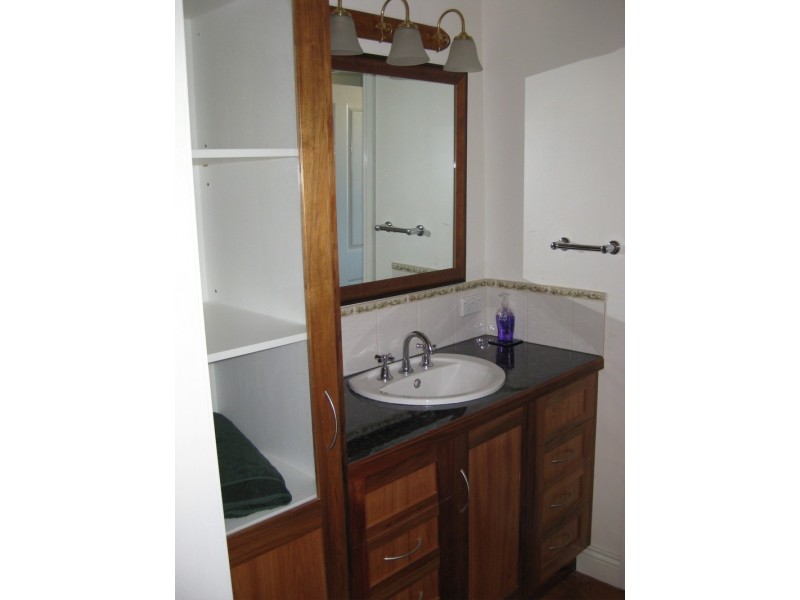 130 Milawa Bobinawarrah Rd, Wangaratta VIC 3677