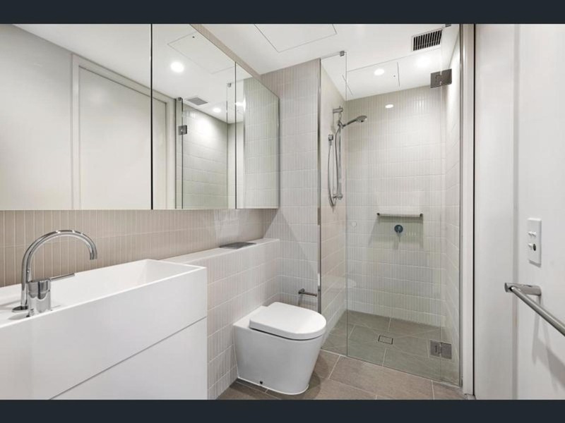 2417/70 Southbank Boulevard, Southbank VIC 3006