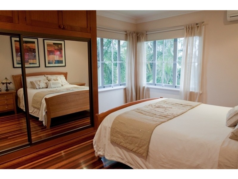 13 Howitt Street, North Ward QLD 4810