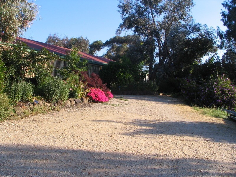 11 Butterworth St, Castlemaine VIC 3450