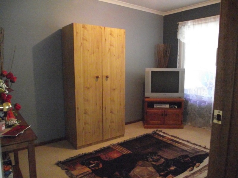 42 Sutton St, Cootamundra NSW 2590