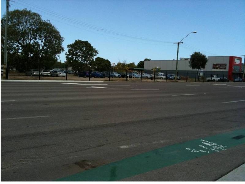 323 Ross River Road, Aitkenvale QLD 4814