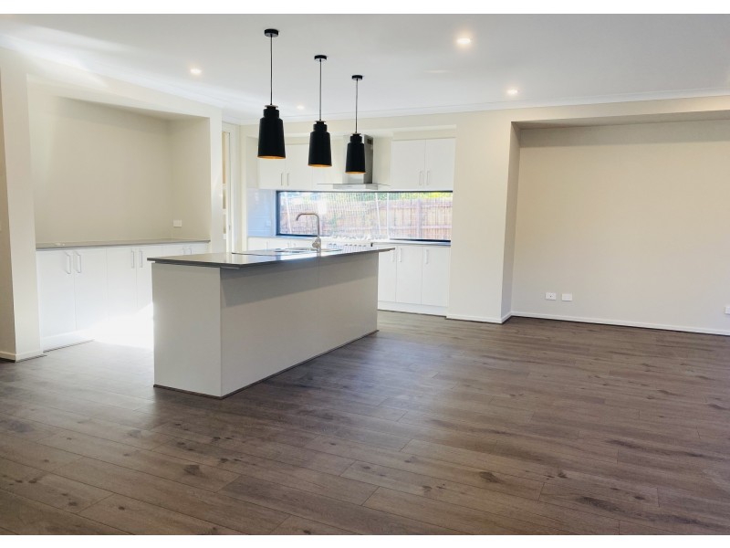 142 Albert Ave, Boronia VIC 3155