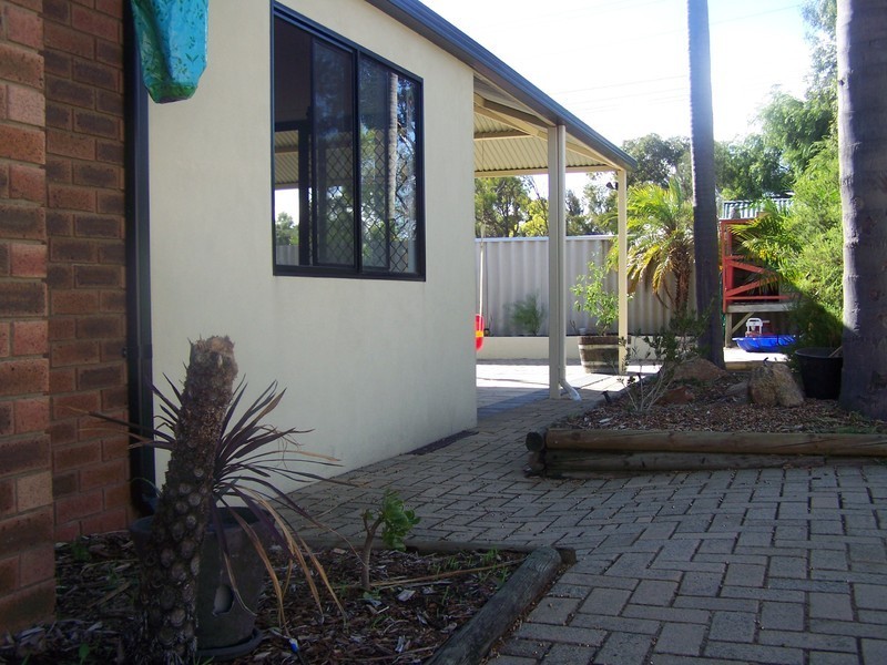 13 Dotterel Way, Yangebup WA 6164