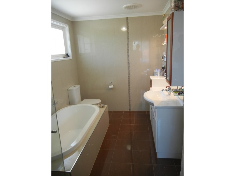 8 Gascoyne Circuit, Kaleen ACT 2617