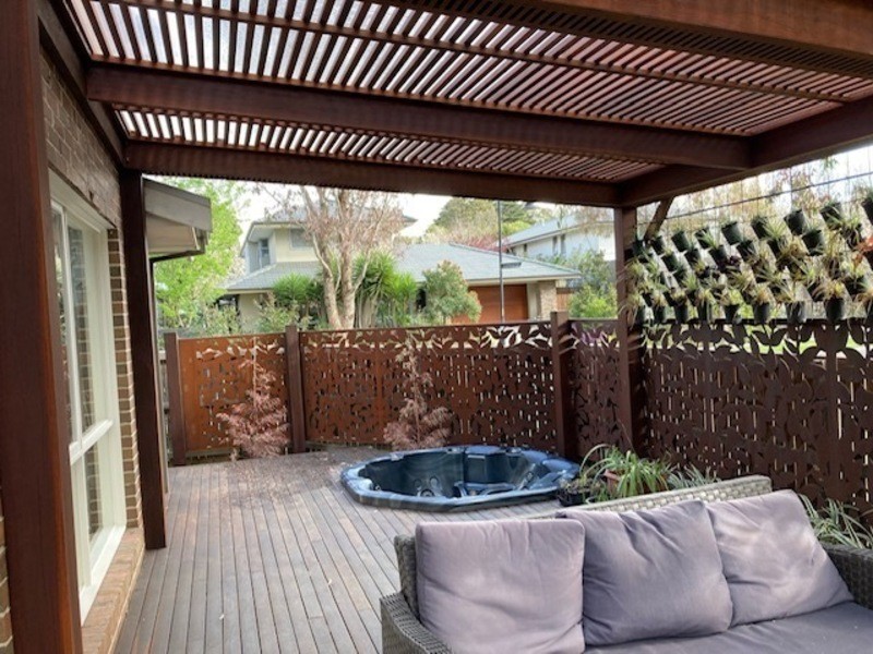 77 Ernest Jones Drive, Macleod VIC 3085