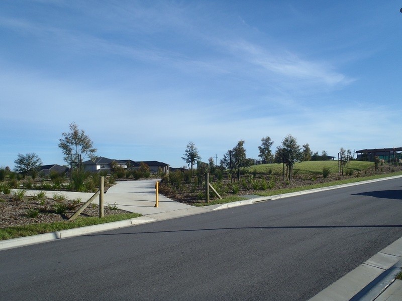 32  Bellis Circuit, Cranbourne South VIC 3977