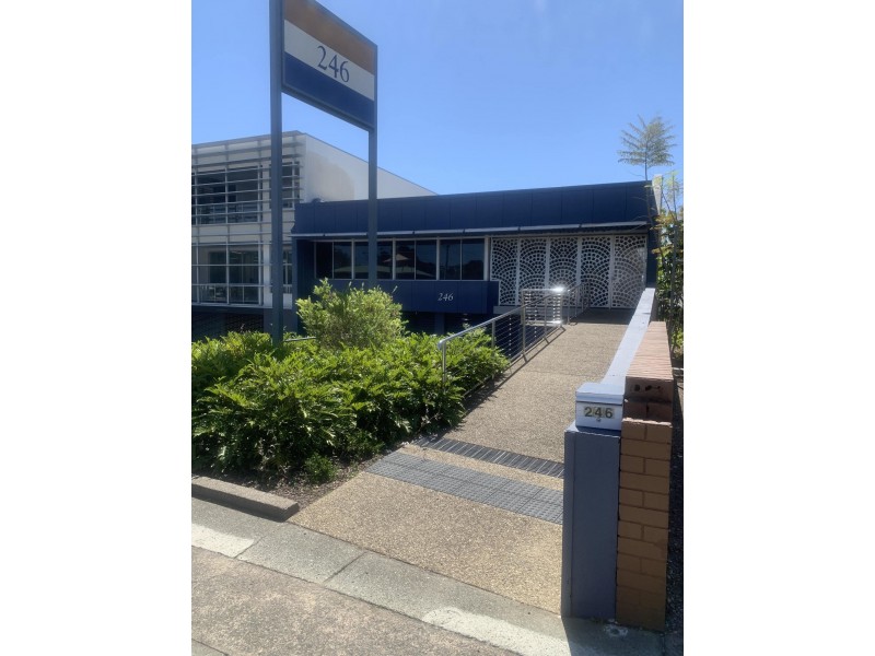 246 Old Clevland Road, Coorparoo QLD 4151