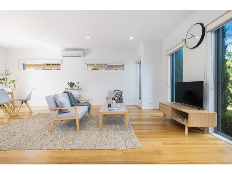 2/9 Strong Street, Spotswood VIC 3015