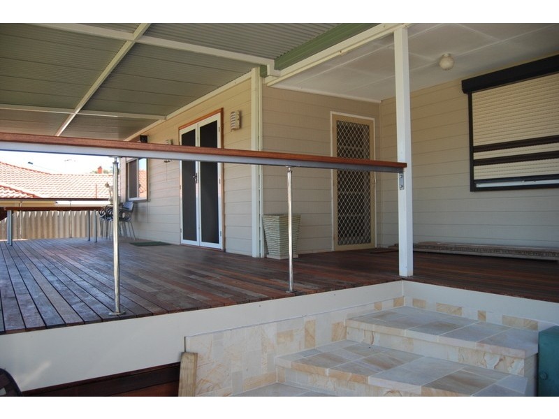 8 Currie Street, Waikiki WA 6169