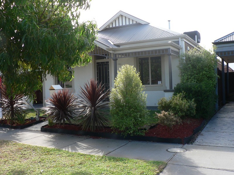 6 Moray St, Craigieburn VIC 3064