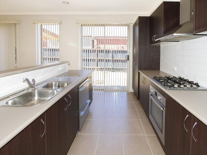 6 Moray St, Craigieburn VIC 3064