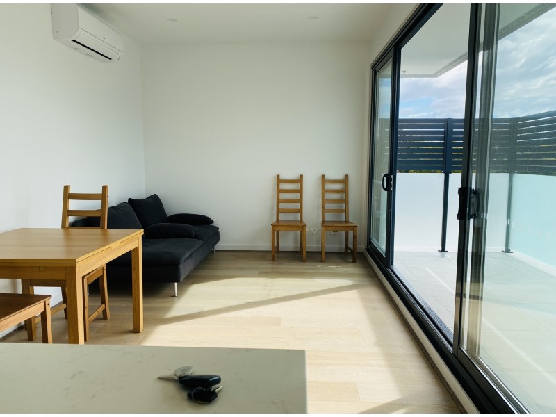 403/139 burwood hyw, Burwood VIC 3125