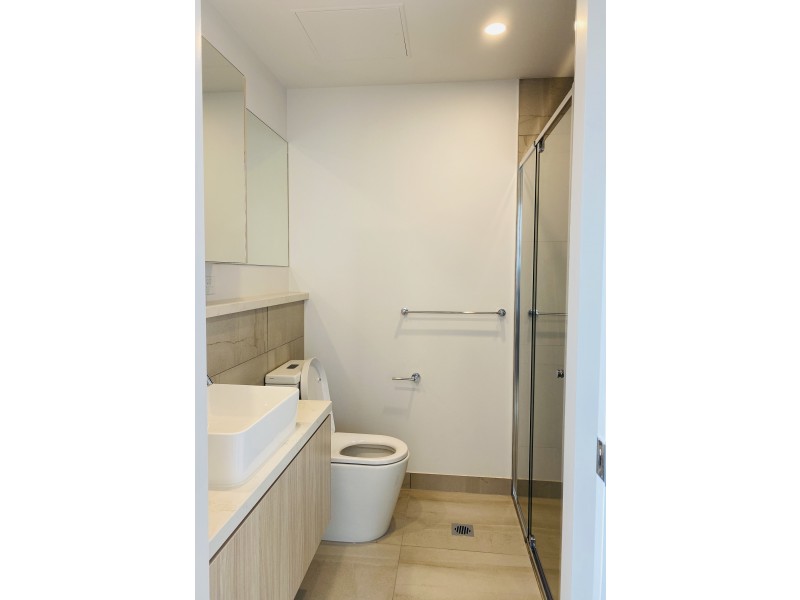 403/139 burwood hyw, Burwood VIC 3125