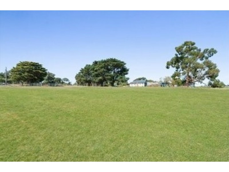 333 Yan Yean Rd, Plenty VIC 3090