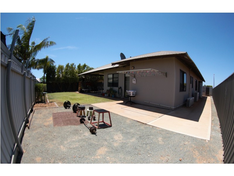14 Flannelbush Turn, Nickol WA 6714