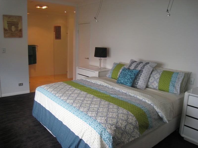 11A Lindsay Street, Perth WA 6000