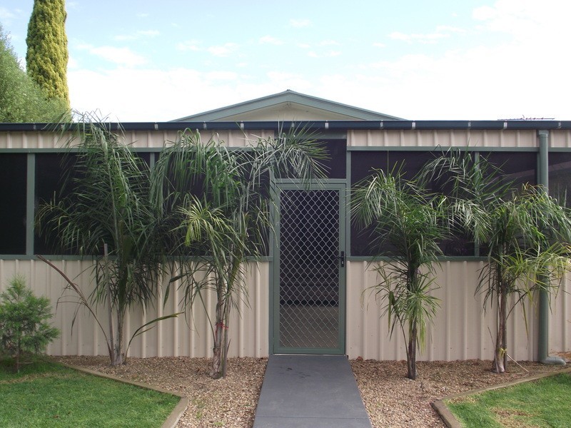 42 Sutton St, Cootamundra NSW 2590