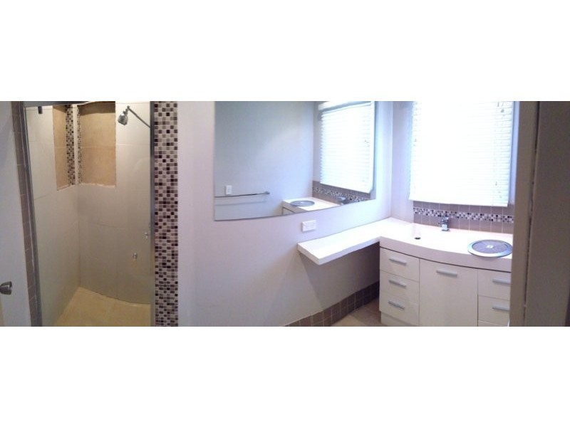 1/6 Pheasant Court, Miami QLD 4220