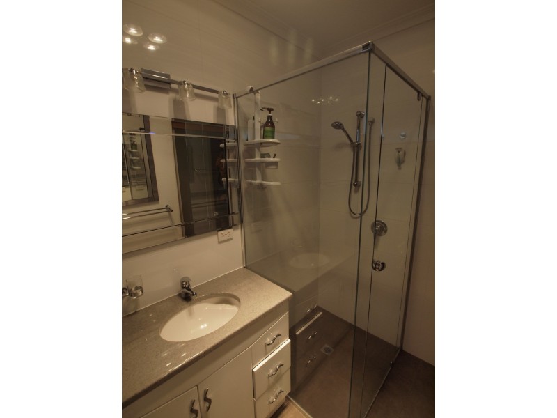 1/73 Mimosa Road, Carnegie VIC 3163