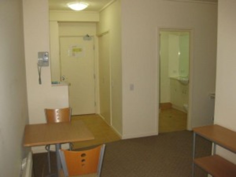 4204/570 Lygon Street, Carlton VIC 3053