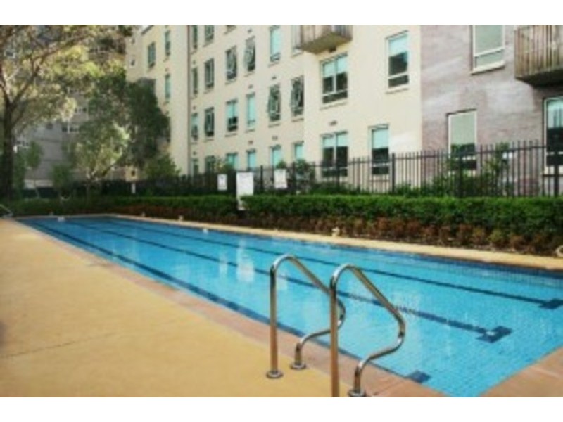 4204/570 Lygon Street, Carlton VIC 3053