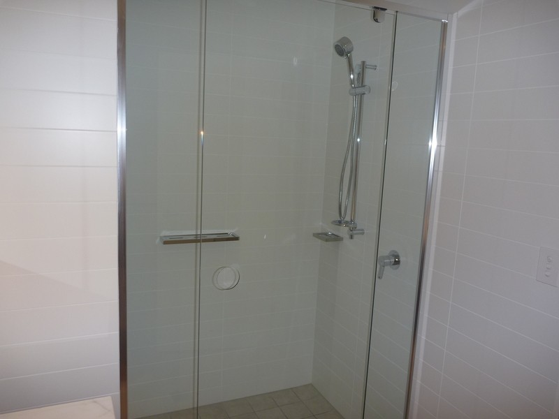 220/197 King Arthur Terrace, Tennyson QLD 4105