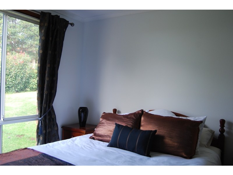 11 Elliott Pl, Kiama Downs NSW 2533