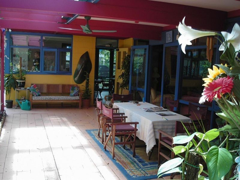 16 Eagle Avenue, Burleigh Waters QLD 4220