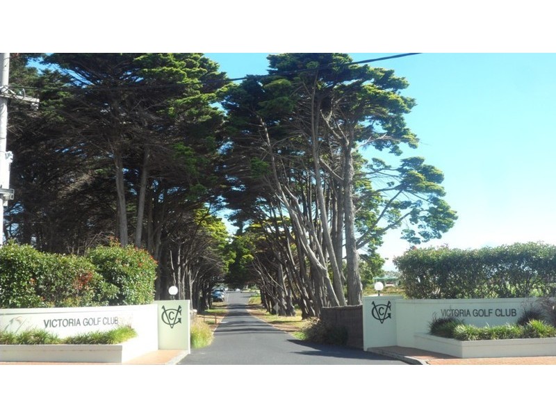 31-33  Tulip Grove, Cheltenham VIC 3192