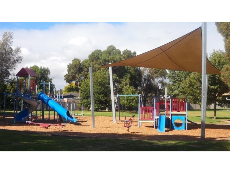 31-33  Tulip Grove, Cheltenham VIC 3192