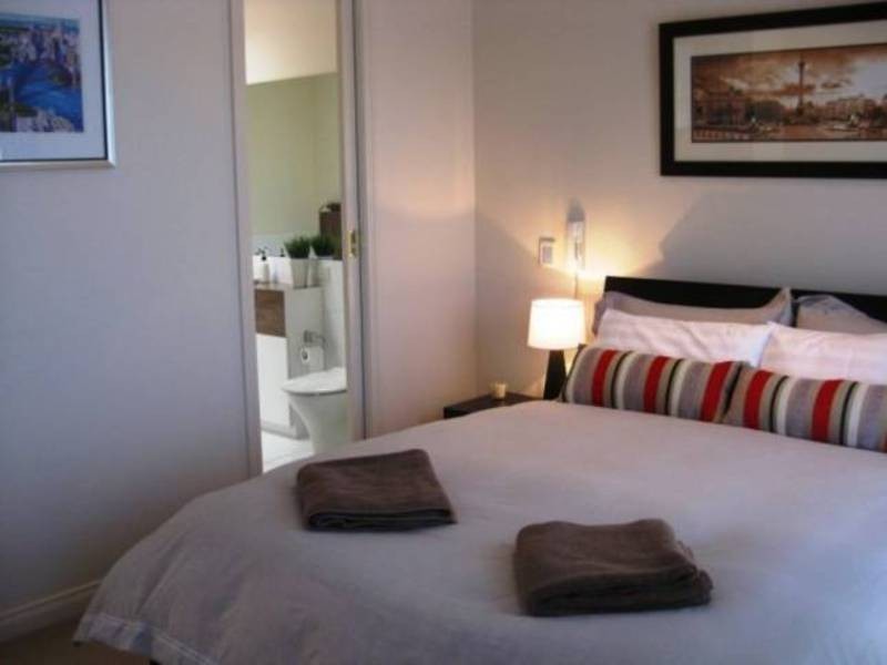 2A Howard Street, South Yarra VIC 3141