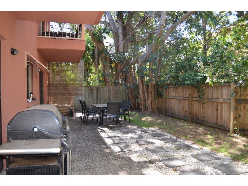 3/23 Second Avenue, Broadbeach QLD 4218