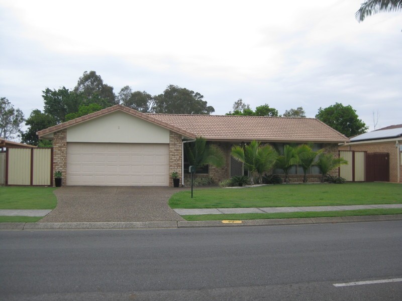 42 Saffron Street, Elanora QLD 4221