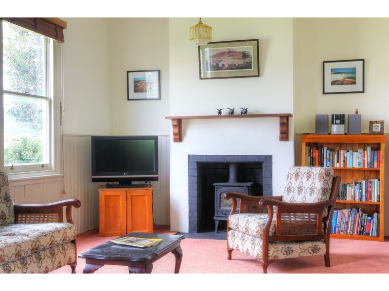 46 Sale Street, Huonville TAS 7109