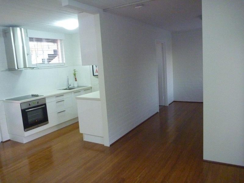 9/43 King George Street, Victoria Park WA 6100