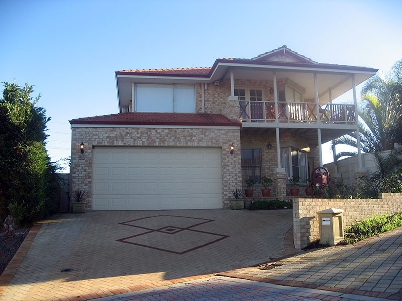 99 Glen Iris Drive, Jandakot WA 6164