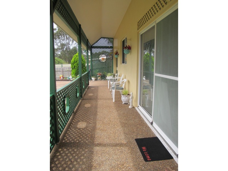 19 Newmans Rd, Woolgoolga NSW 2456