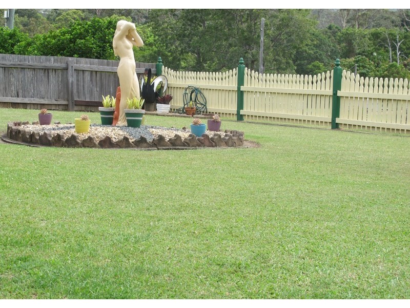 19 Newmans Rd, Woolgoolga NSW 2456