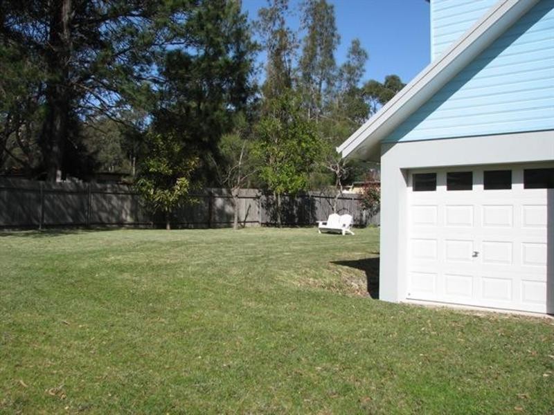 15 Holly St, Bendalong NSW 2539