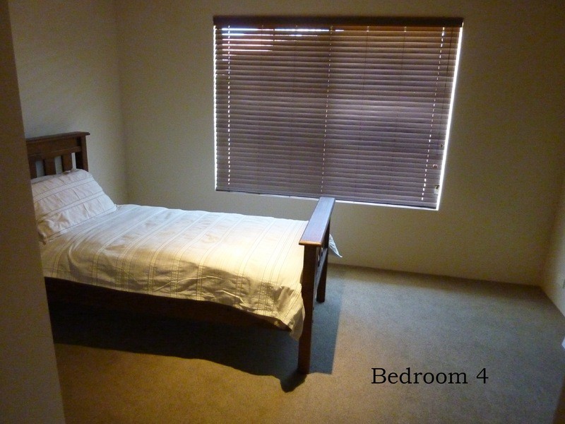 3 Waratah Circle, Halls Head WA 6210