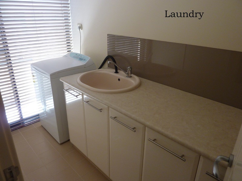 3 Waratah Circle, Halls Head WA 6210