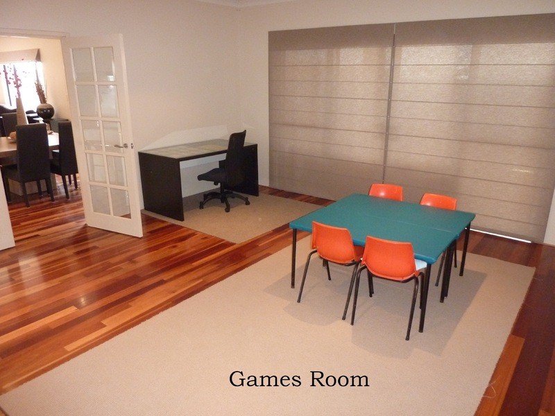 3 Waratah Circle, Halls Head WA 6210