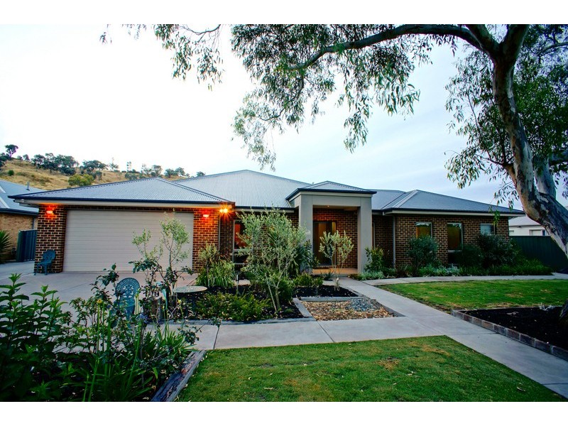 39 Kingfisher Court, East Albury NSW 2640