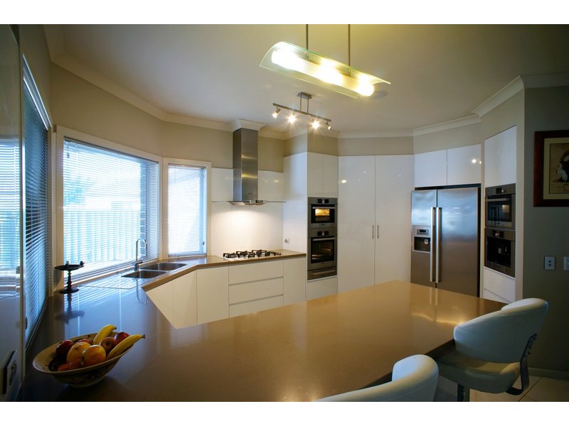 39 Kingfisher Court, East Albury NSW 2640