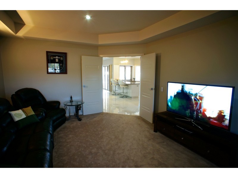 39 Kingfisher Court, East Albury NSW 2640