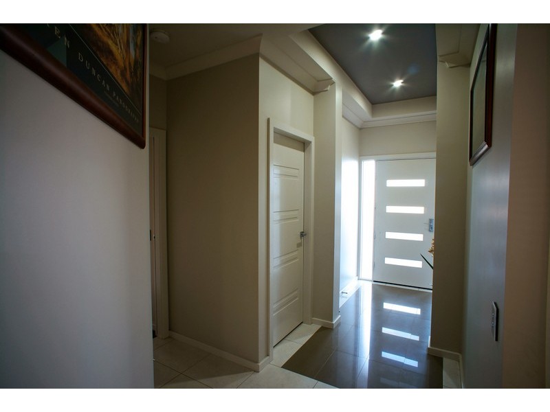 39 Kingfisher Court, East Albury NSW 2640