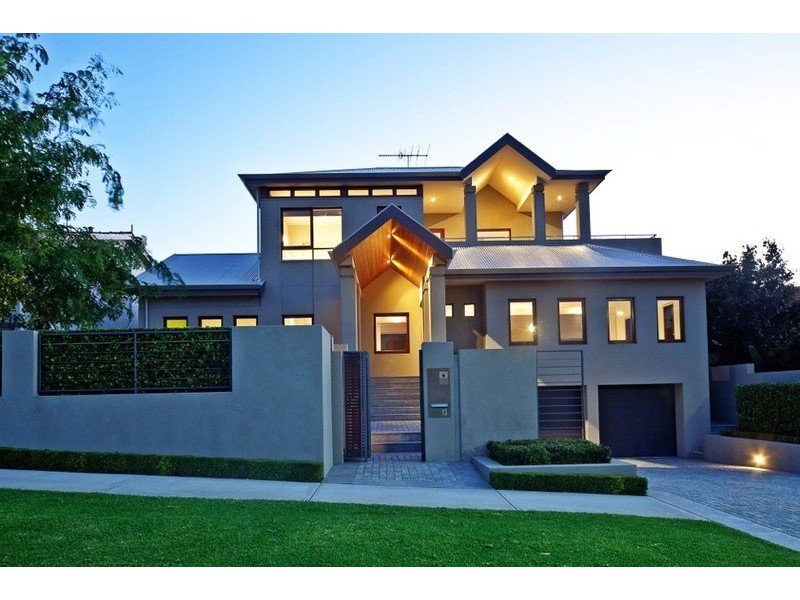 13 Kingsland Avenue, City Beach WA 6015