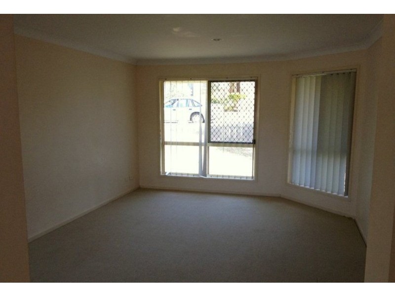 18 Bedivere Drive, Ormeau QLD 4208