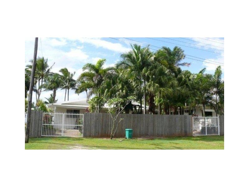 14 Feldt Street, Flying Fish Point QLD 4860